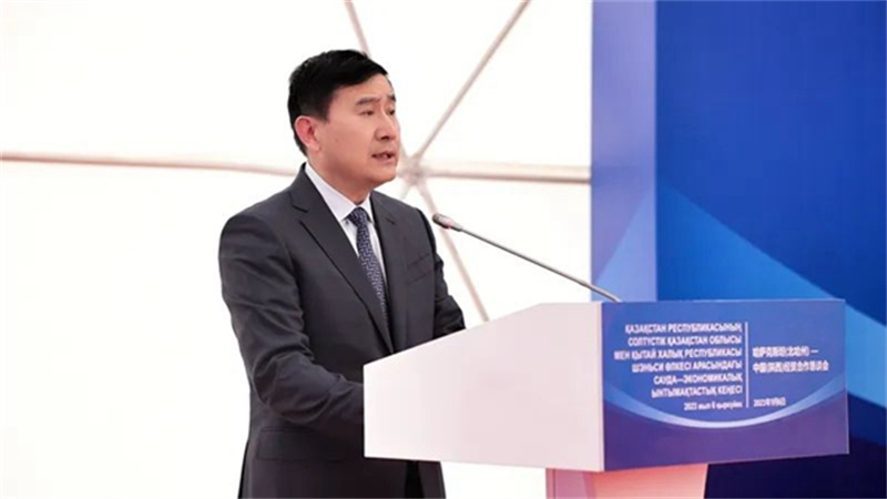 陜煤集團在哈薩克斯坦(北哈州)—中國(陜西)經貿合作懇談會上發言2.jpg 陜煤集團在哈薩克斯坦(北哈州)—中國(陜西)經貿合作懇談會上發言2.jpg