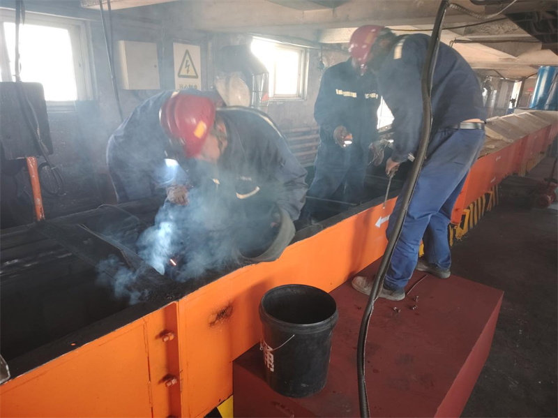 新型能源選煤公司:搶修!一場與時間的賽跑!1.jpg 新型能源選煤公司:搶修!一場與時間的賽跑!1.jpg